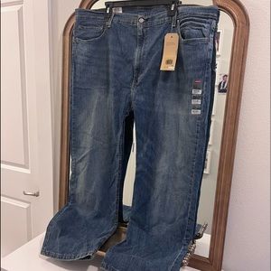 MEN’S LEVI JEANS